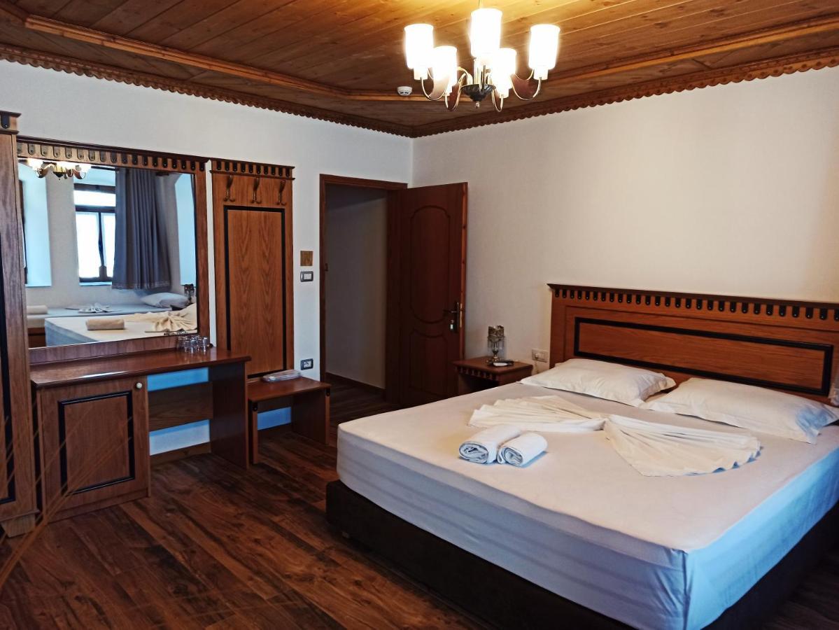 Boutique Hotel Praga Гирокастра Экстерьер фото