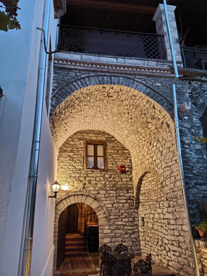 Boutique Hotel Praga Гирокастра Экстерьер фото