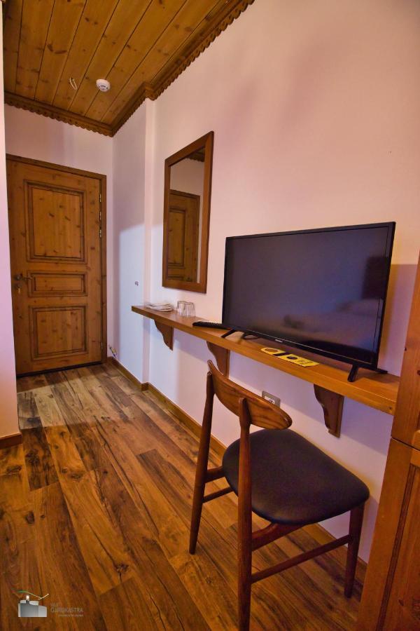 Boutique Hotel Praga Гирокастра Экстерьер фото