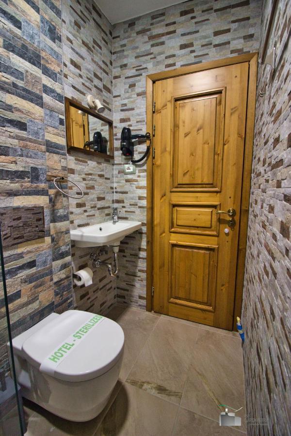 Boutique Hotel Praga Гирокастра Экстерьер фото
