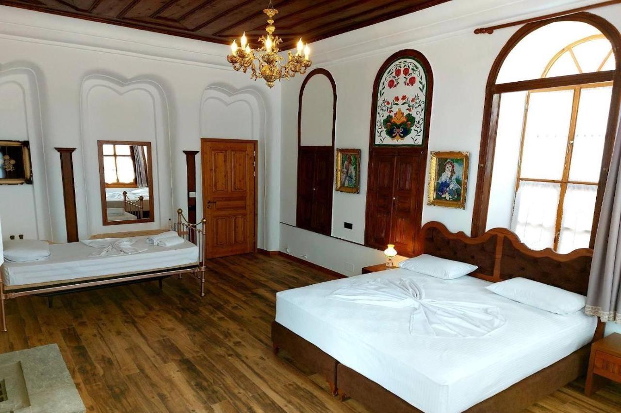 Boutique Hotel Praga Гирокастра Экстерьер фото