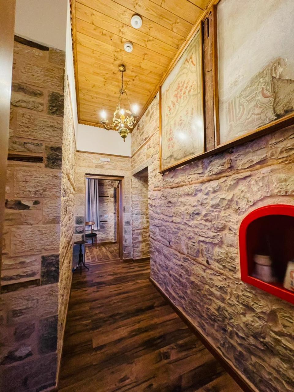 Boutique Hotel Praga Гирокастра Номер фото