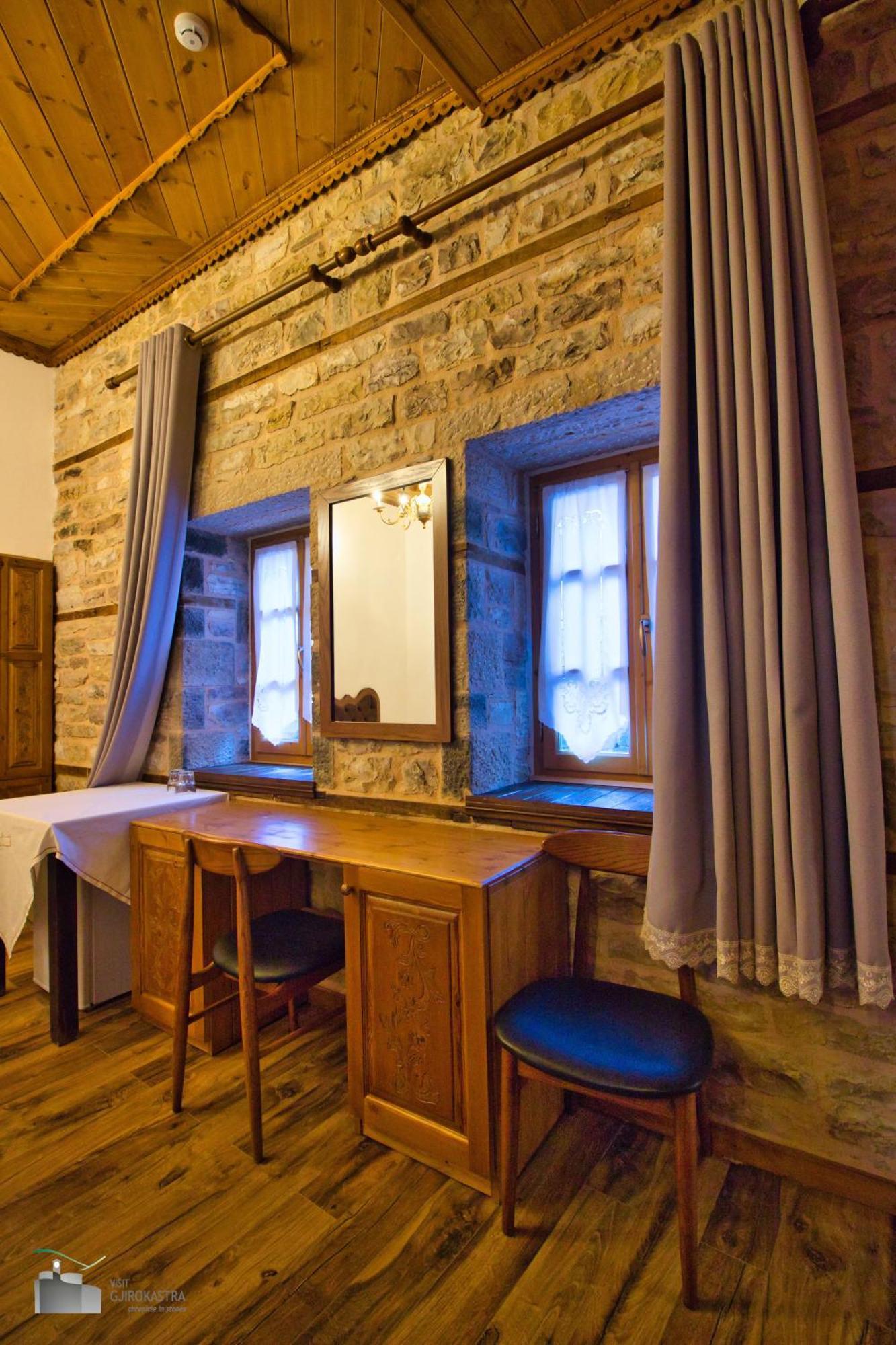Boutique Hotel Praga Гирокастра Номер фото